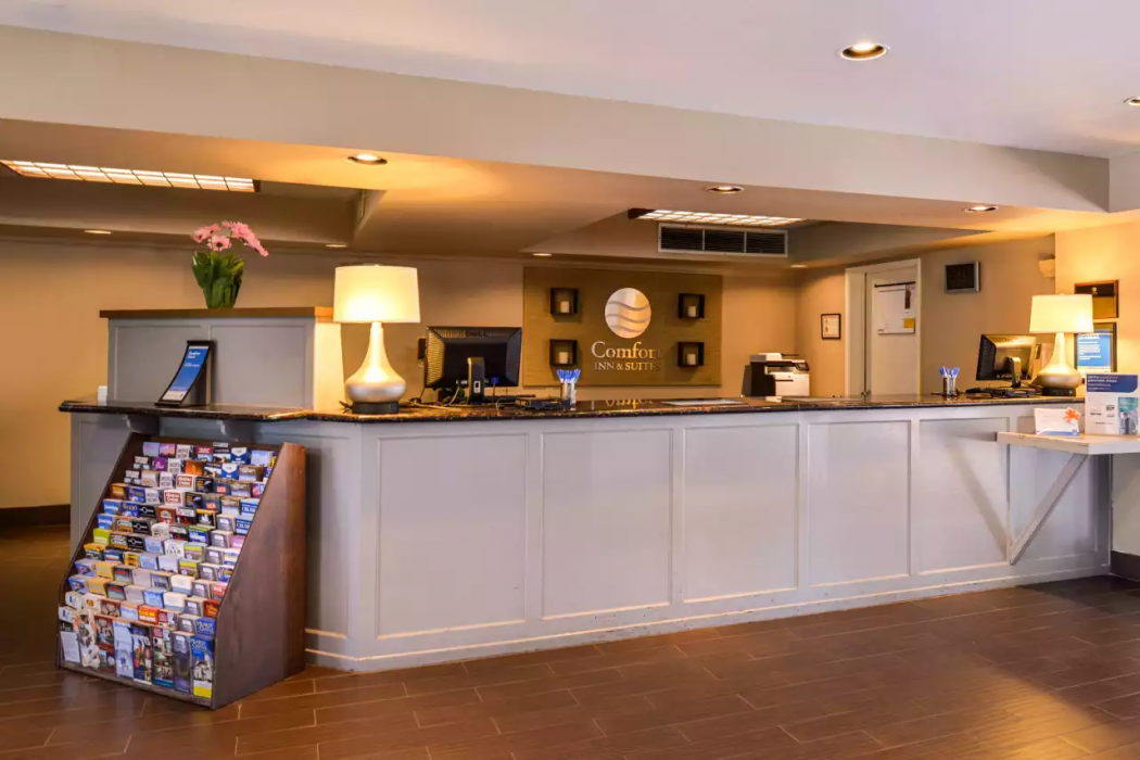 Rancho Cordova Inn 7/48