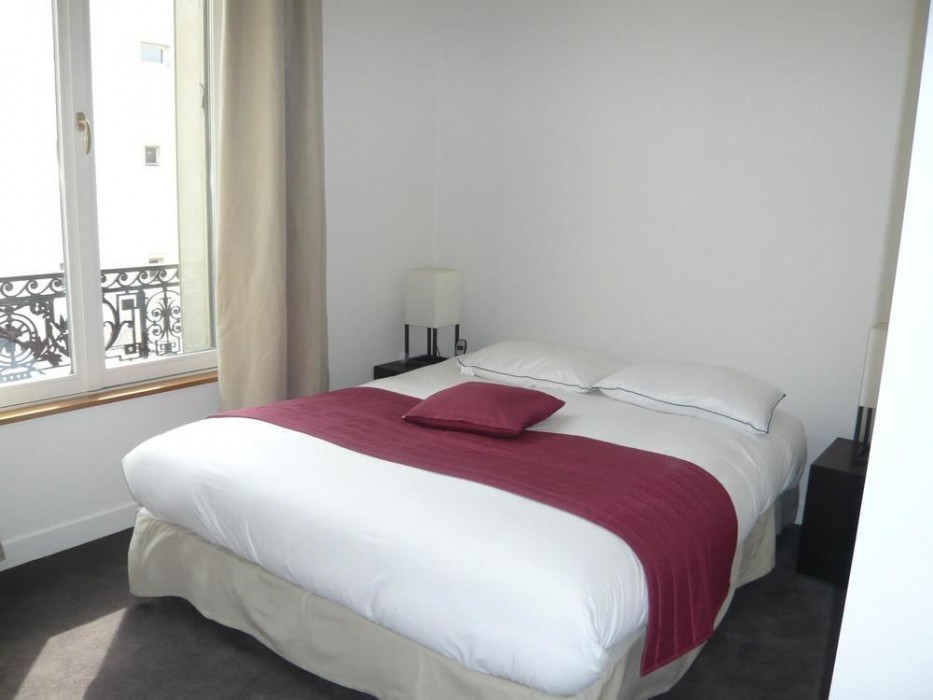 BRIDGESTREET DELUXE RESIDENCE APARTMENTS 6/18