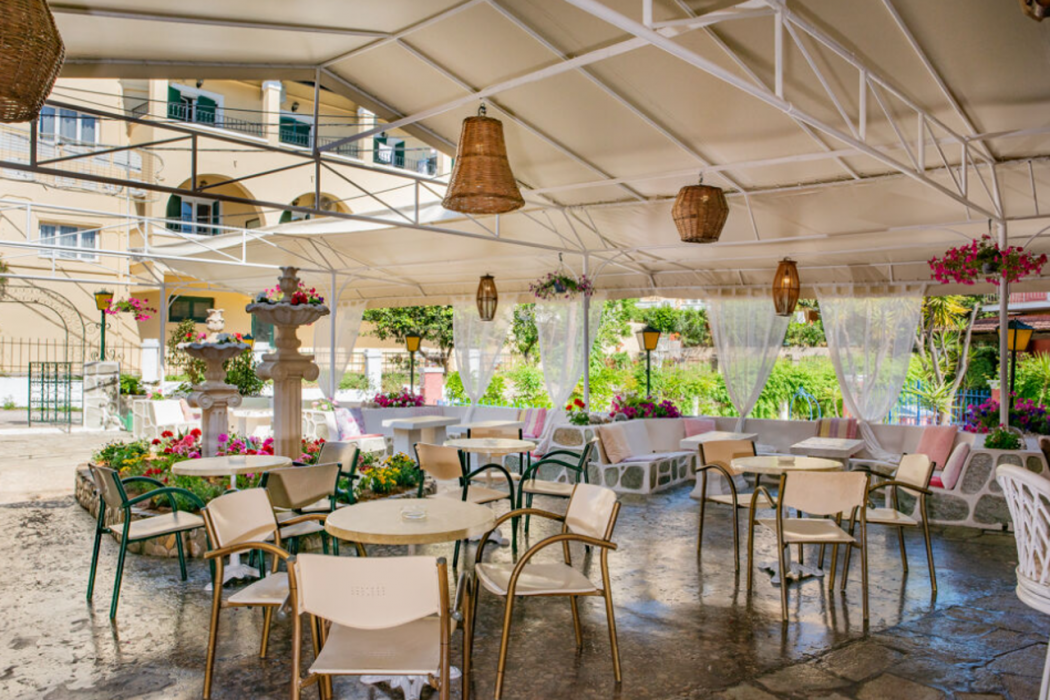 Sirena Beach Hotel 30/56