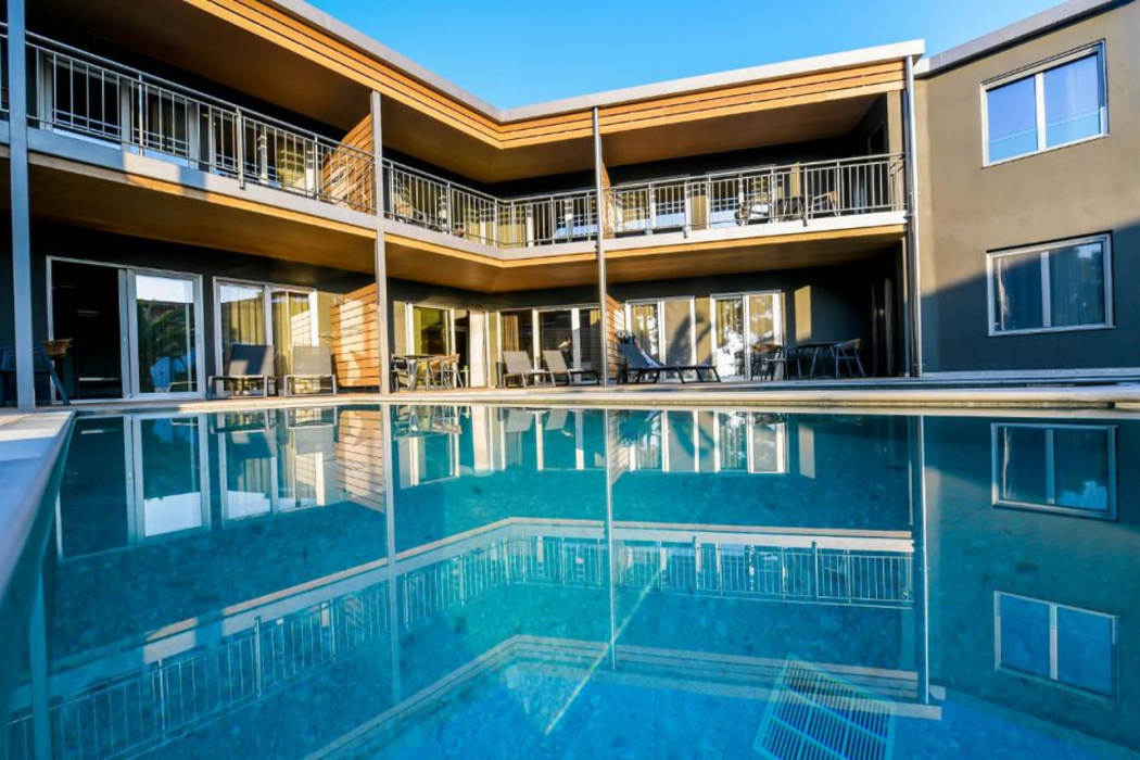 Blue Dolphin Hotel in Ormilia
