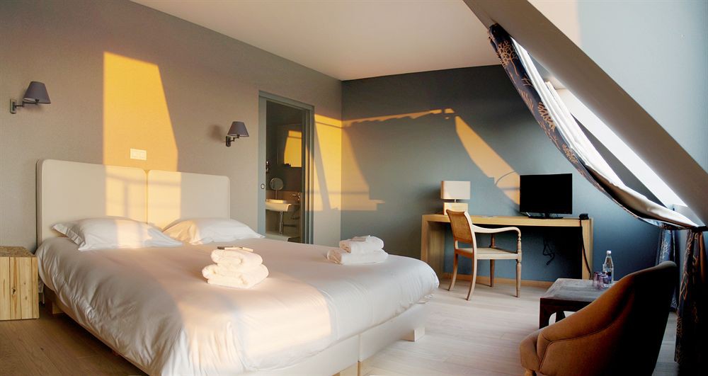 RELAIS DU SILENCE LE CHÂTEAU DE SABLE 2/11