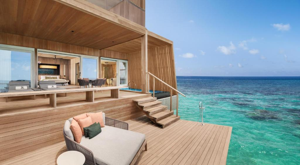 The St Regis Maldives Vommuli Resort 23/60