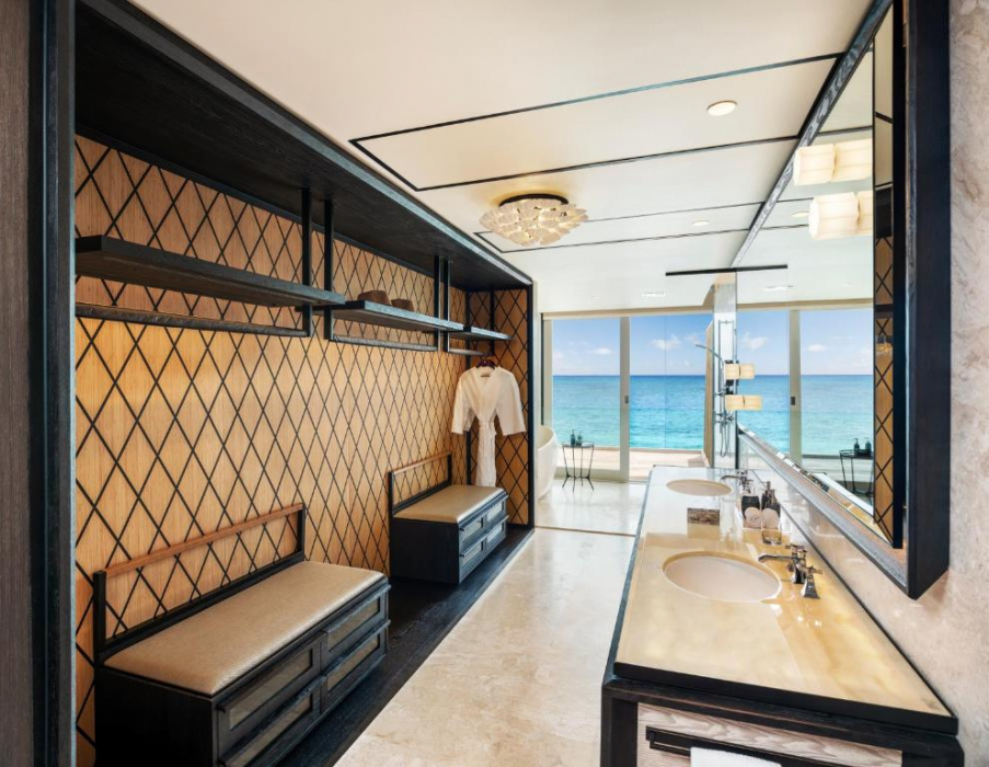 The St Regis Maldives Vommuli Resort 16/60
