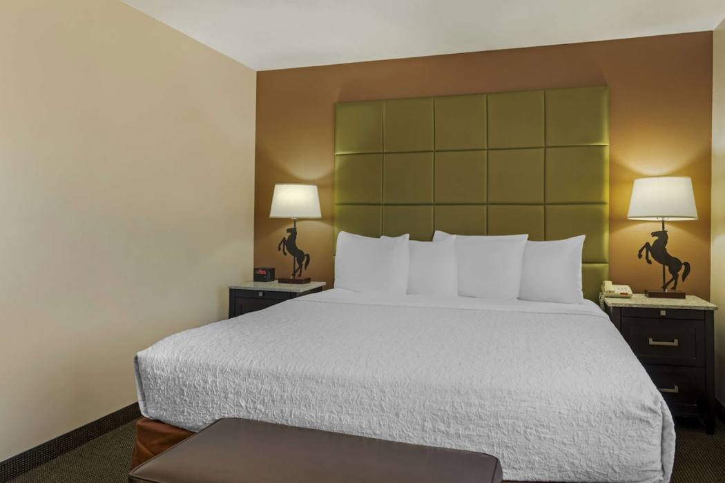 Best Western Plus Country Inn & Suites 15/35