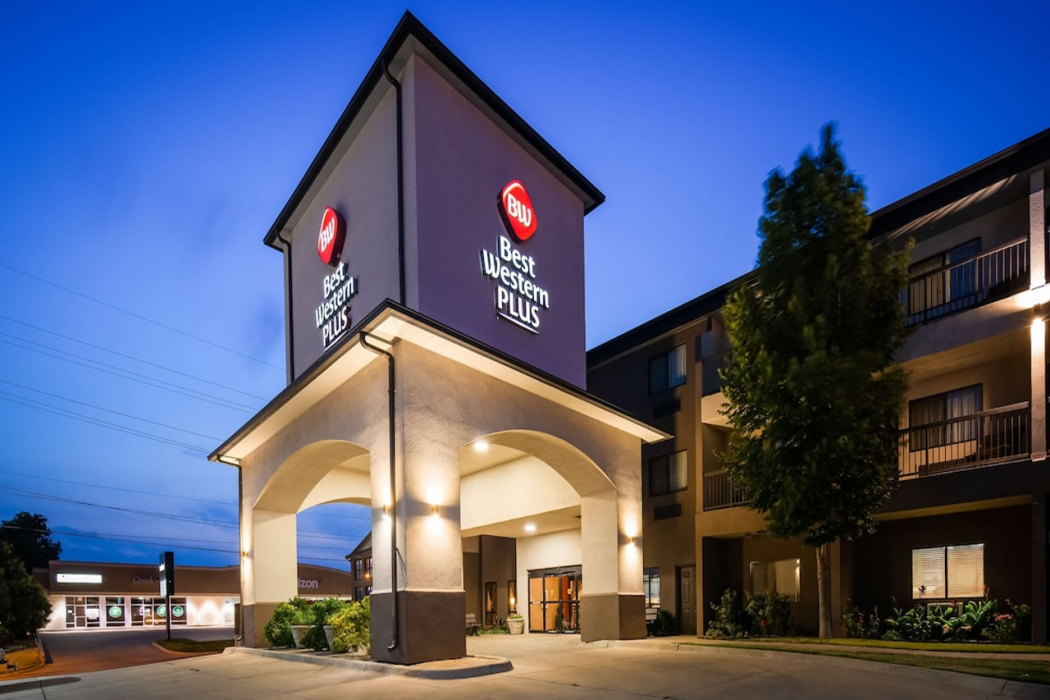 Best Western Plus Country Inn & Suites 1/35