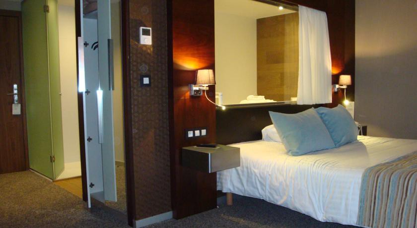 Alysson Hotel 2/38