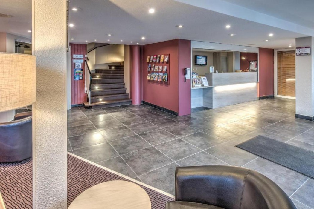Lobby at Hotel Astrea, VARENNES VAUZELLES