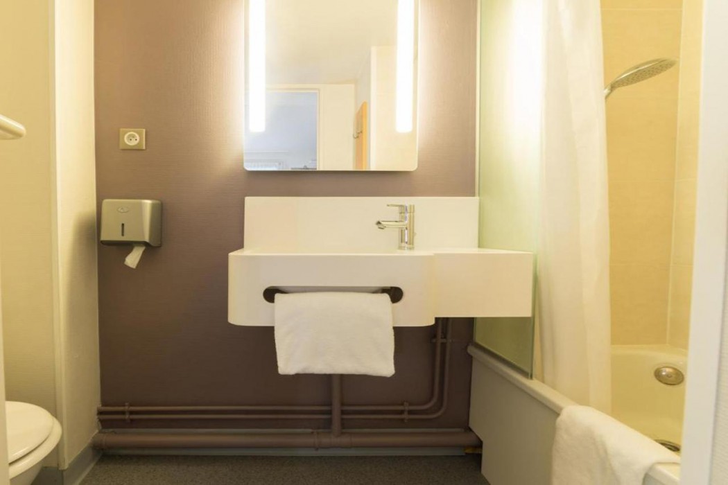 B&B HOTEL Auxerre Bourgogne 7/26
