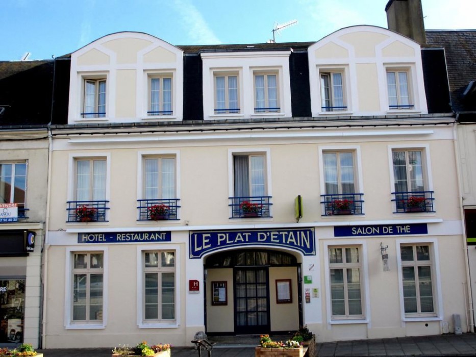 HOTEL LE PLAT D'ETAIN 1/39