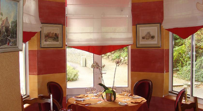 HOTEL LE ROC AU CHIEN 17/53