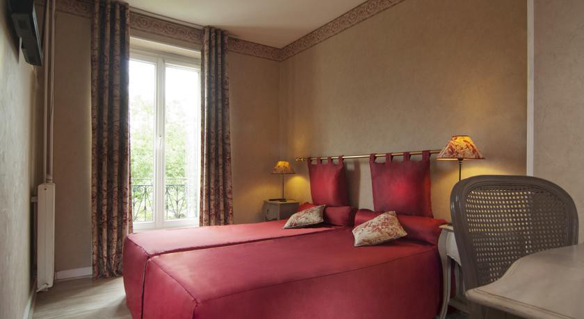 HOTEL DU CHATEAU 15/53