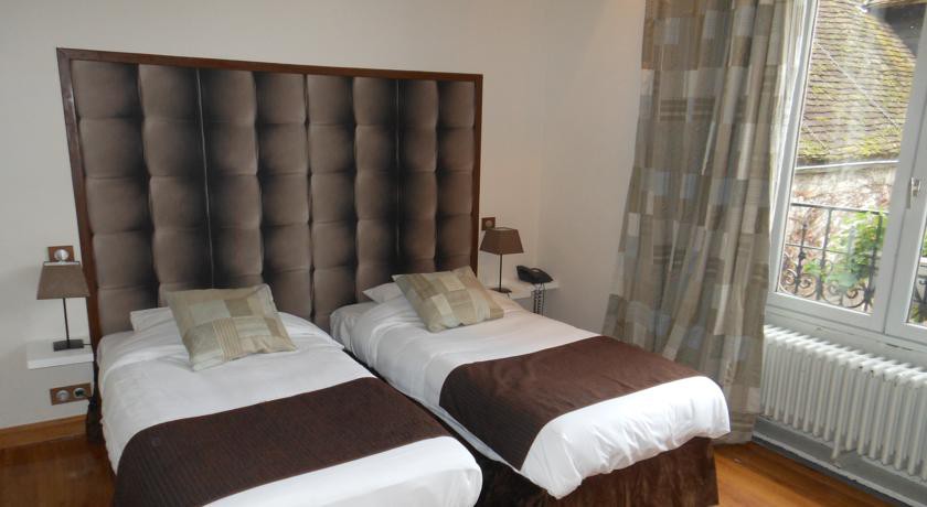LOGIS HOTEL ECU DE FRANCE 5/45