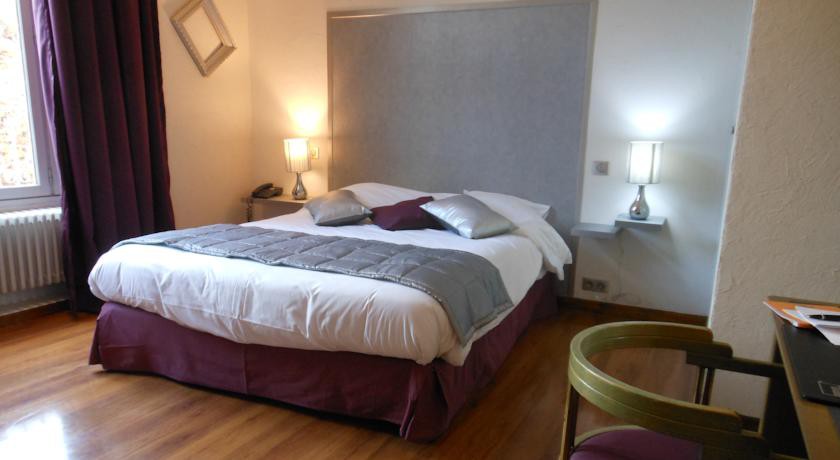 LOGIS HOTEL ECU DE FRANCE 4/45