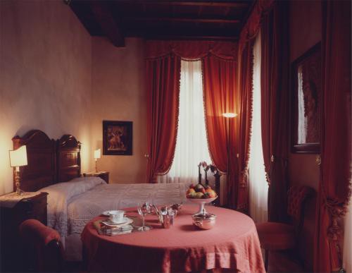 LOCANDA DEI MAI INTEES 3/24