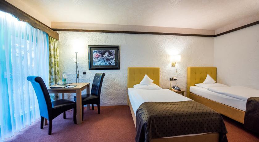 CONTEL HOTEL KOBLENZ 10/52