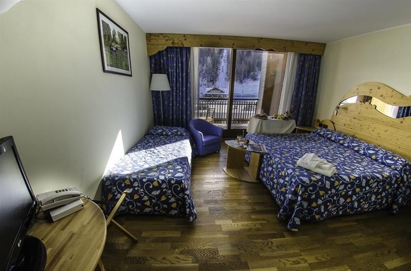 HOTEL RIVE 30/75