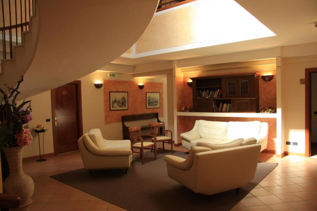 Hotel Sovestro 19/61