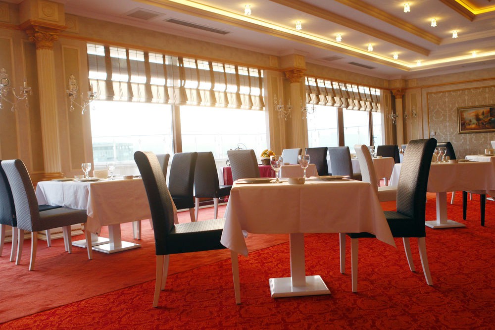 Modern Hotel Baku 26/55