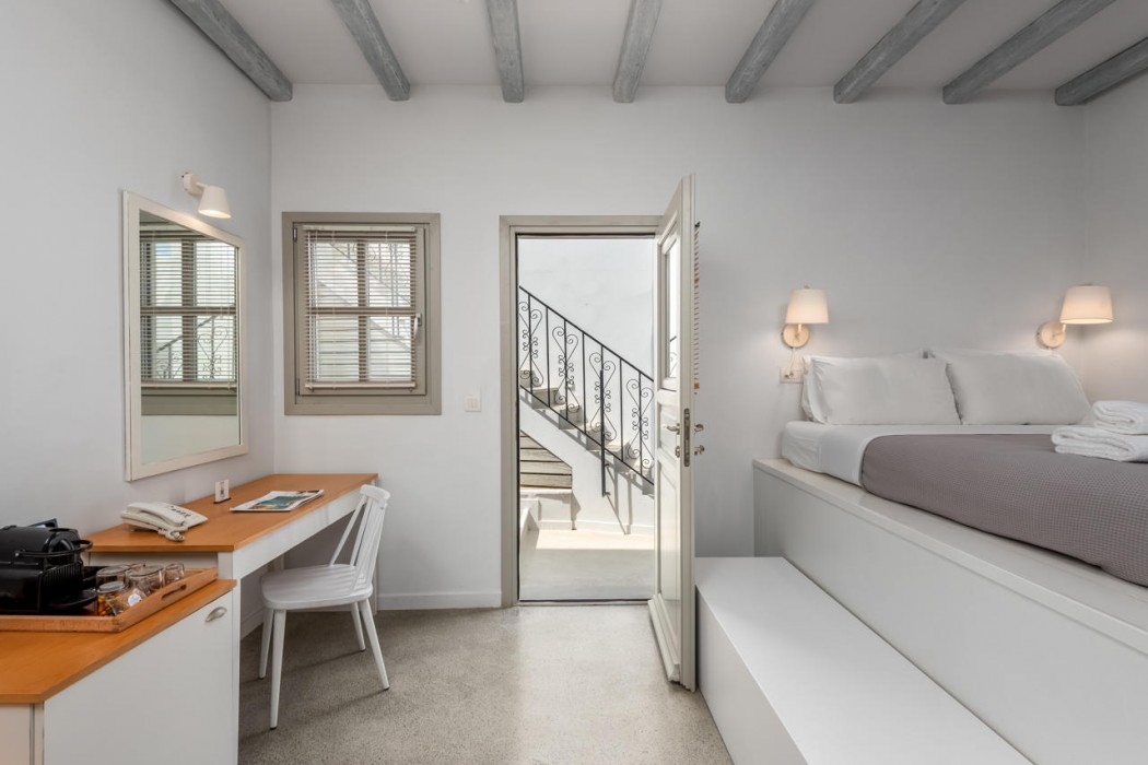 Lindos Comfy Suites 12/58