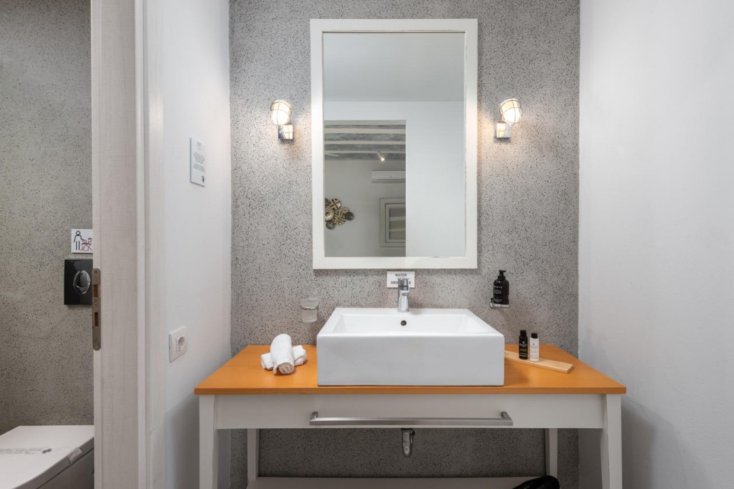 Lindos Comfy Suites 16/58