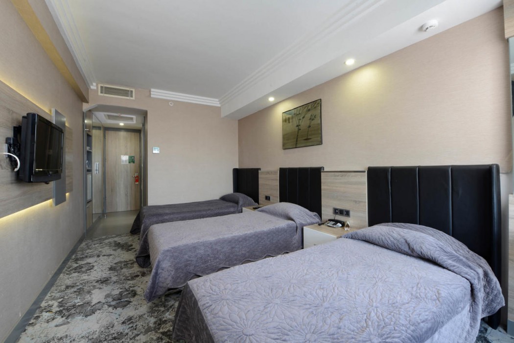 Hotel Marla 12/48