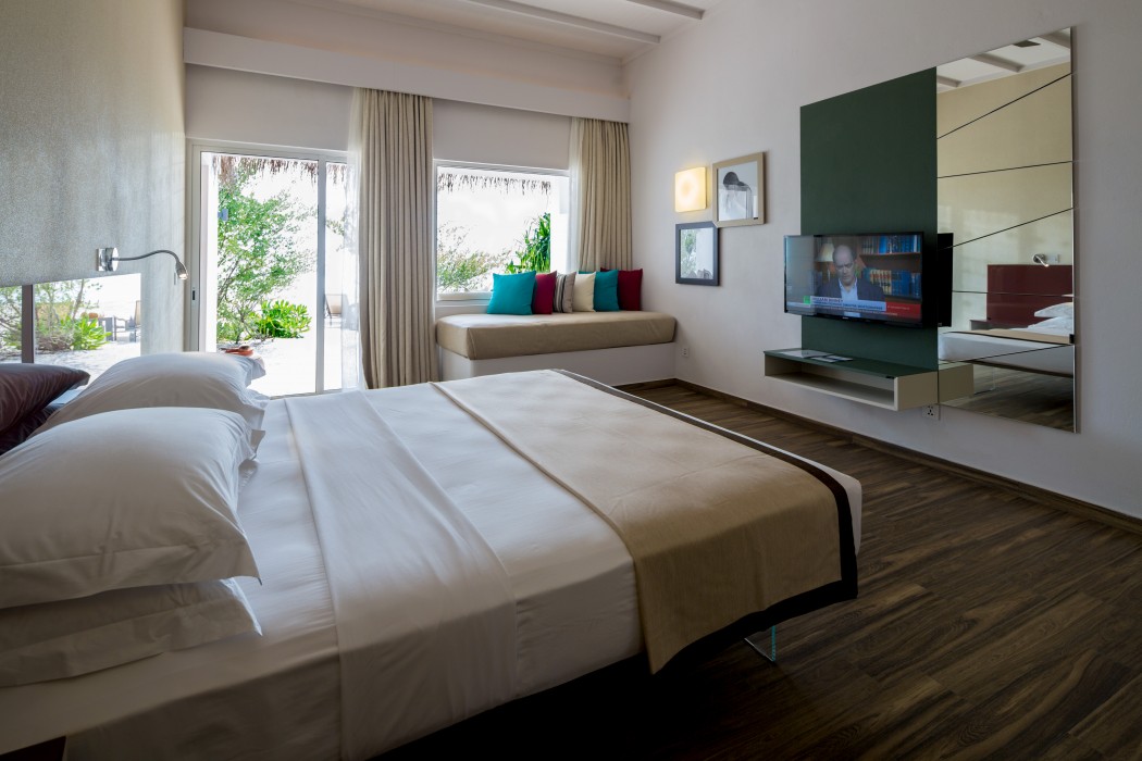FAMILY BEACH VILLA-Transfer Included Seaplane