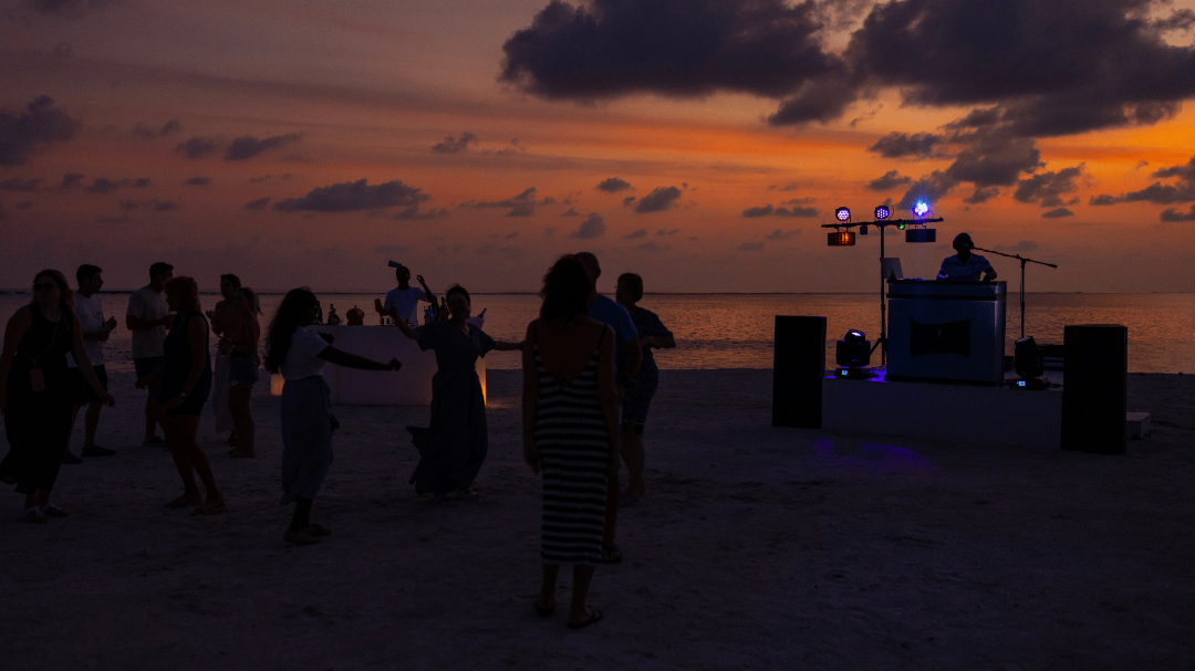 Cocoon Maldives 6/204