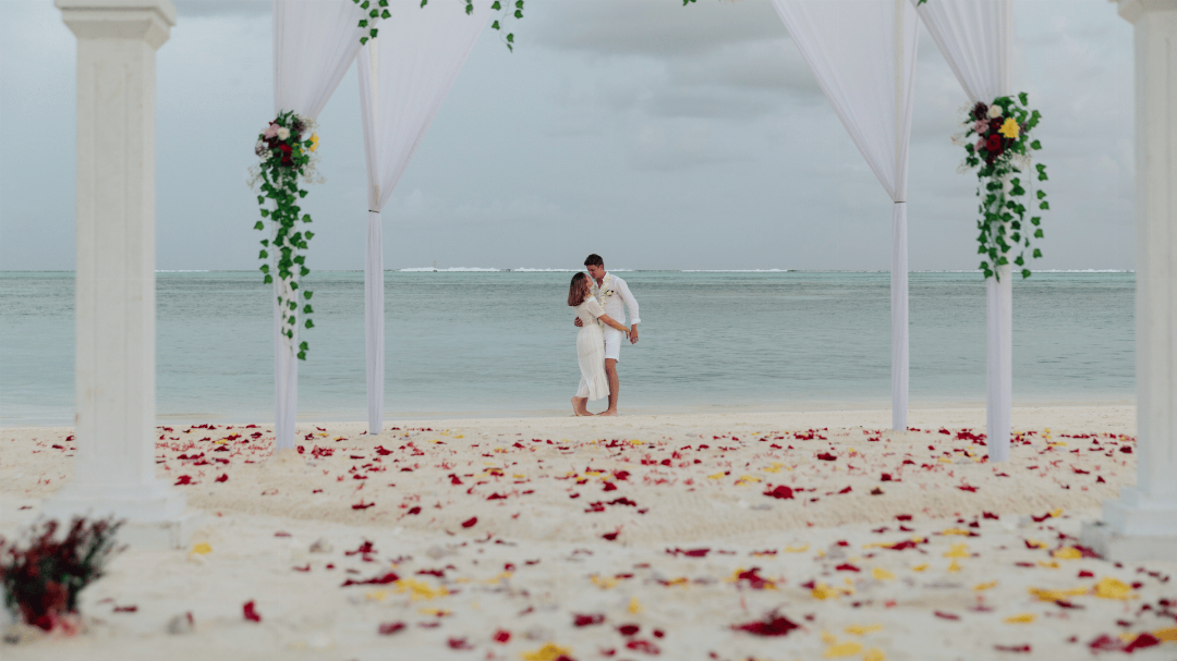 Cocoon Maldives 8/204