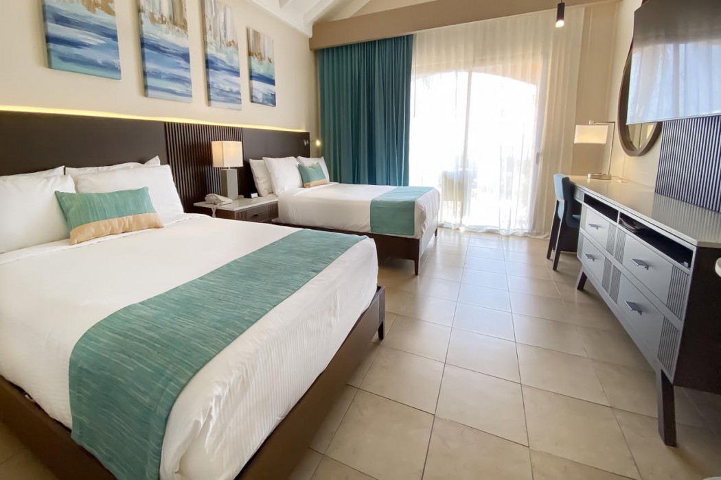 The Royal Sea Aquarium Resort 17/84