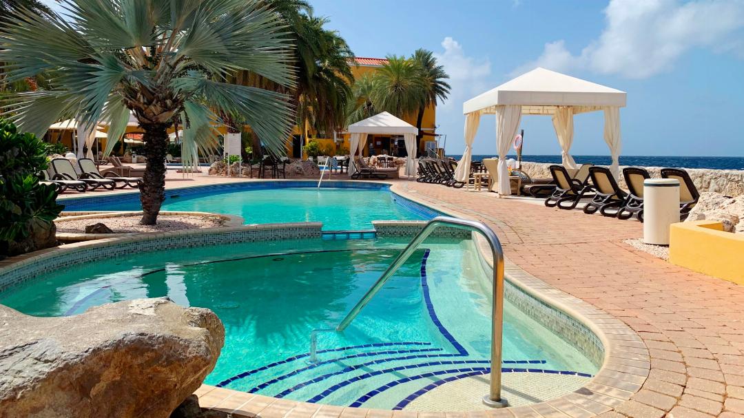 The Royal Sea Aquarium Resort 38/84