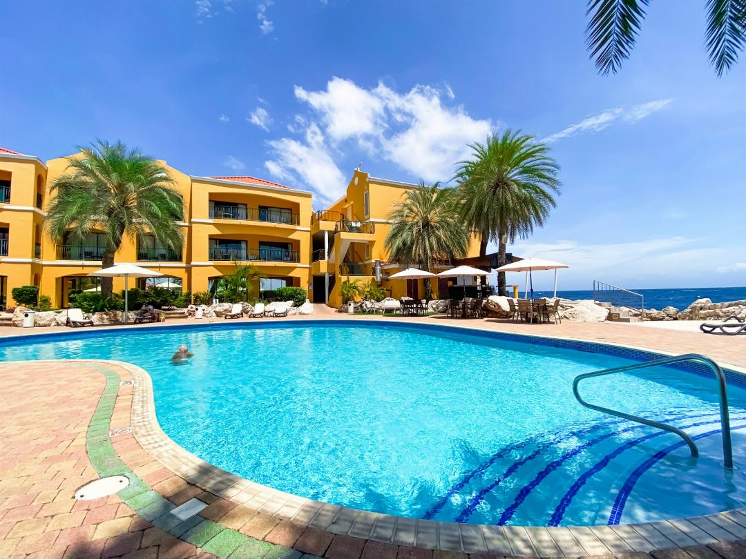 The Royal Sea Aquarium Resort 43/84