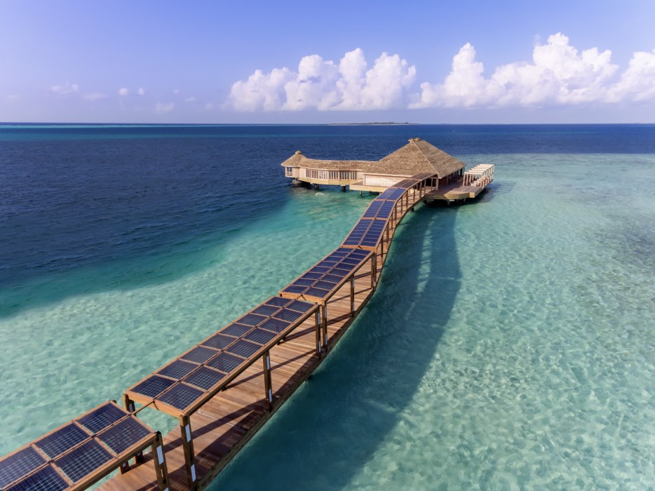 HURAWALHI ISLAND RESORT MALDIVES 46/99