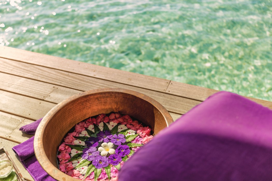 HURAWALHI ISLAND RESORT MALDIVES 42/99