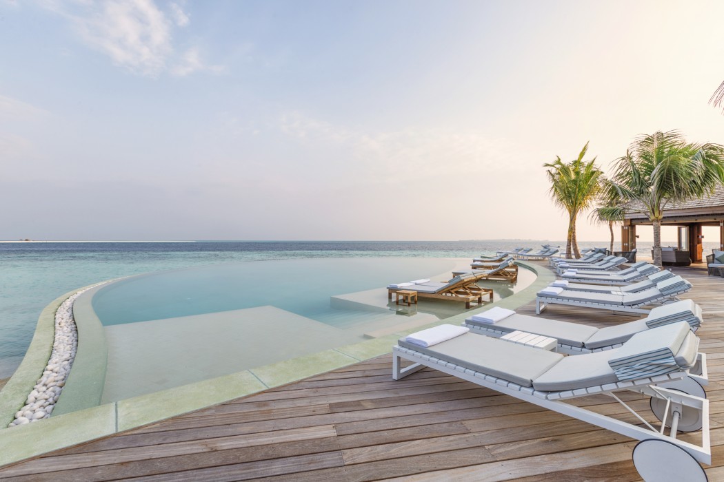 HURAWALHI ISLAND RESORT MALDIVES 31/99
