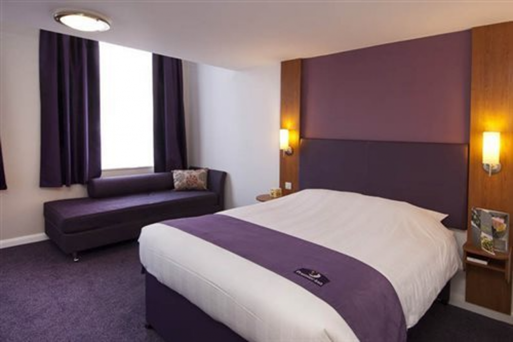 Premier Inn Glasgow East 7/22