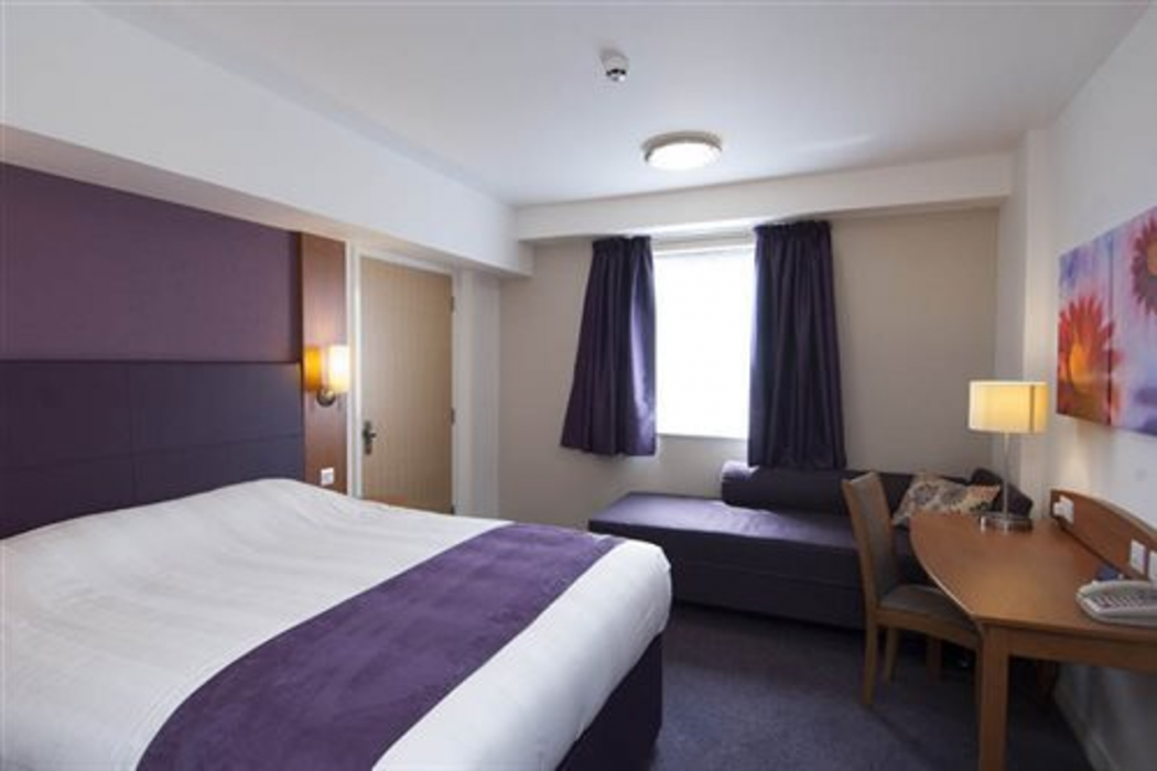 Premier Inn Glasgow East 8/22