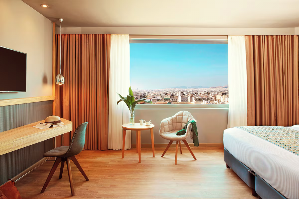 Wyndham Grand Athens 10/12
