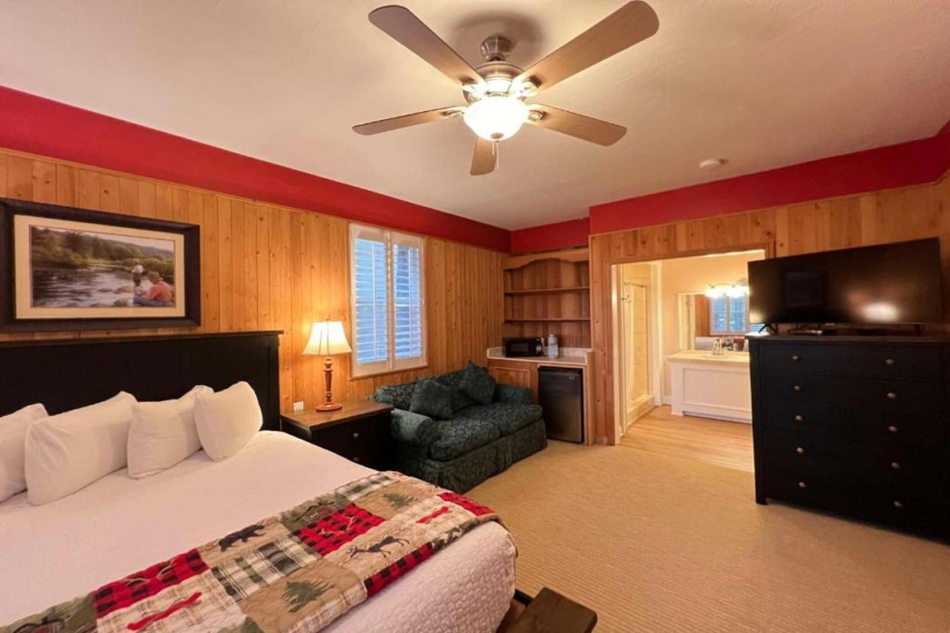 Best Western Grandma's Feather Bed 20/44
