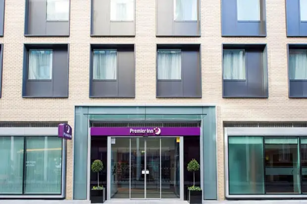 Premier Inn London City Aldgate in LONDON