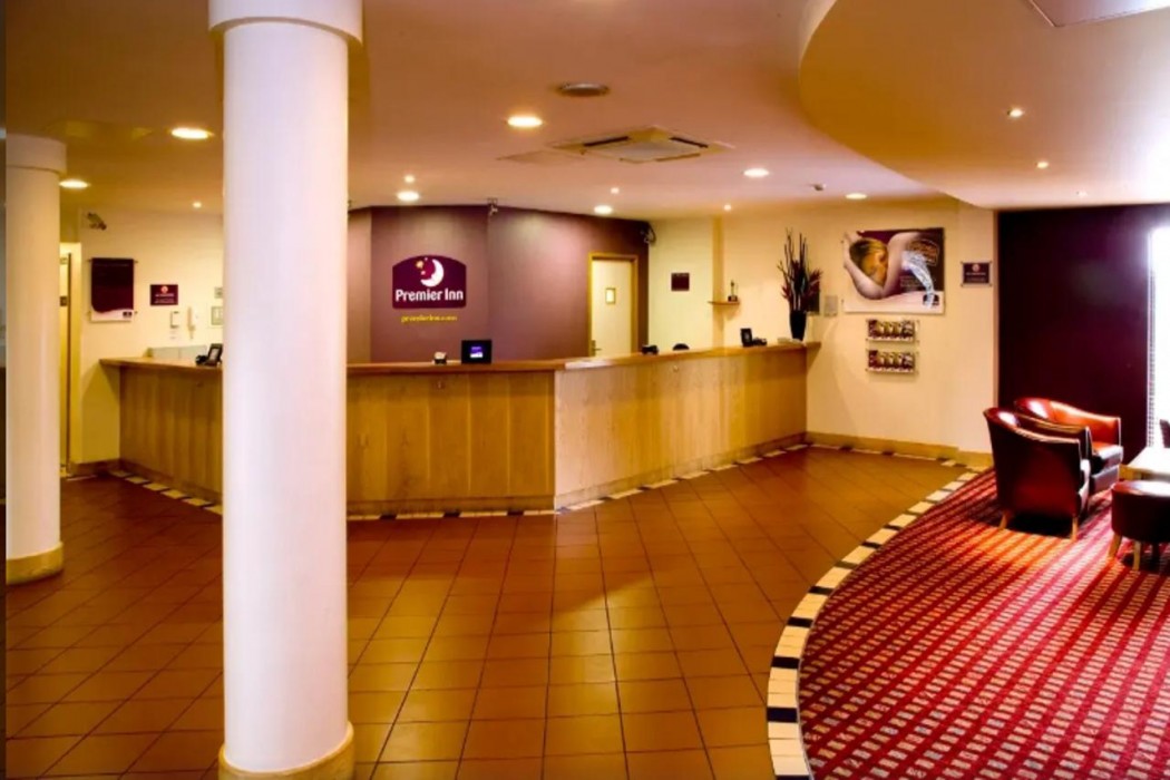 Premier Inn London Docklands (Excel) Hotel 6/44