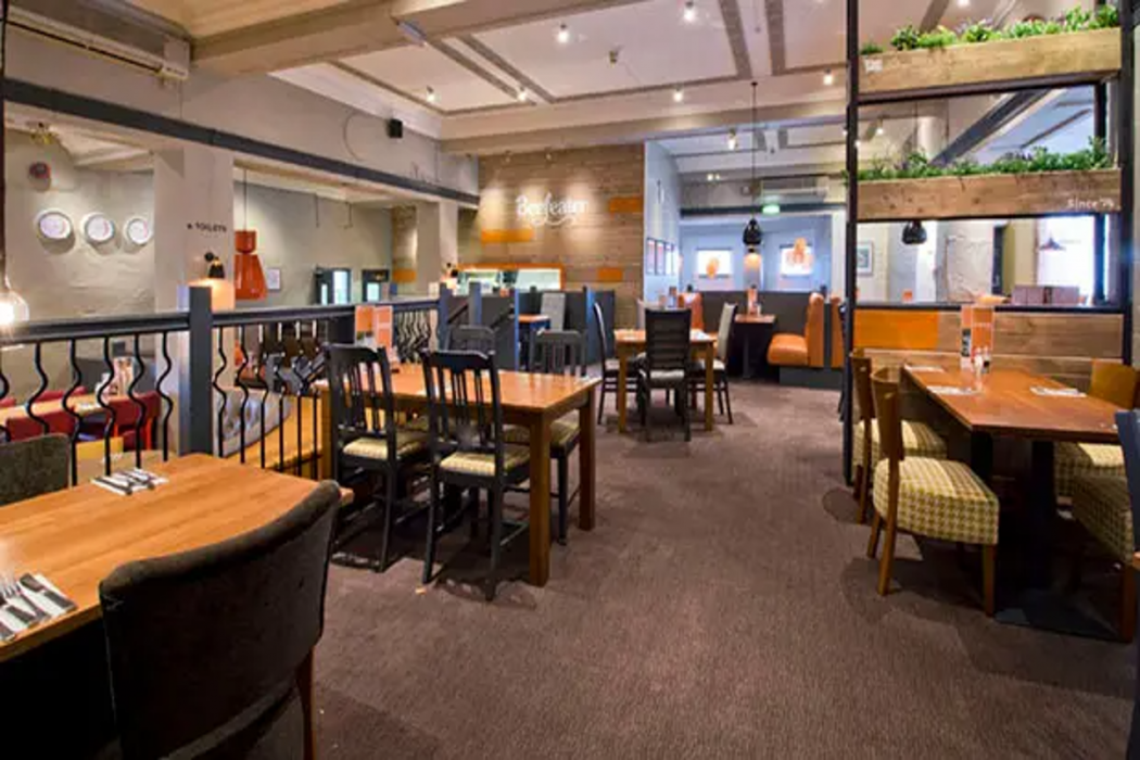 Premier Inn London Hayes Heathrow (North A4020) 16/24