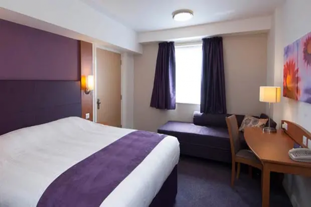 Premier Inn London Stansted Airport 8/52