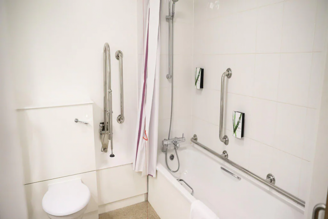 Premier Inn London Stansted Airport 12/52