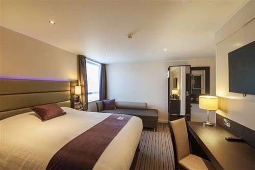 Premier Inn London Holborn 9/35