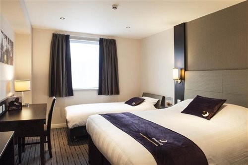 Premier Inn London Holborn 10/35