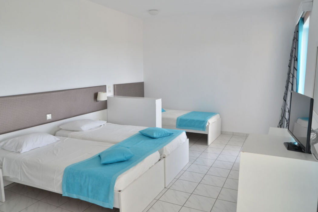 Blue Nest Hotel 11/53