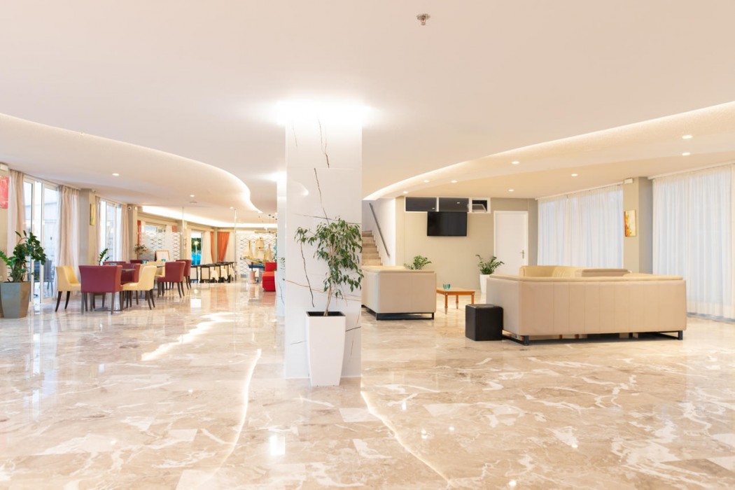 Costa Angela Seaside Resort 14/88
