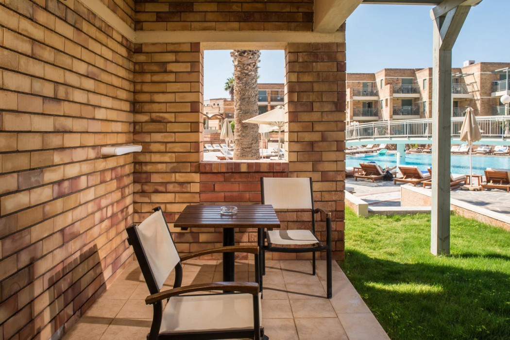 Bella Beach Hotel 41/70