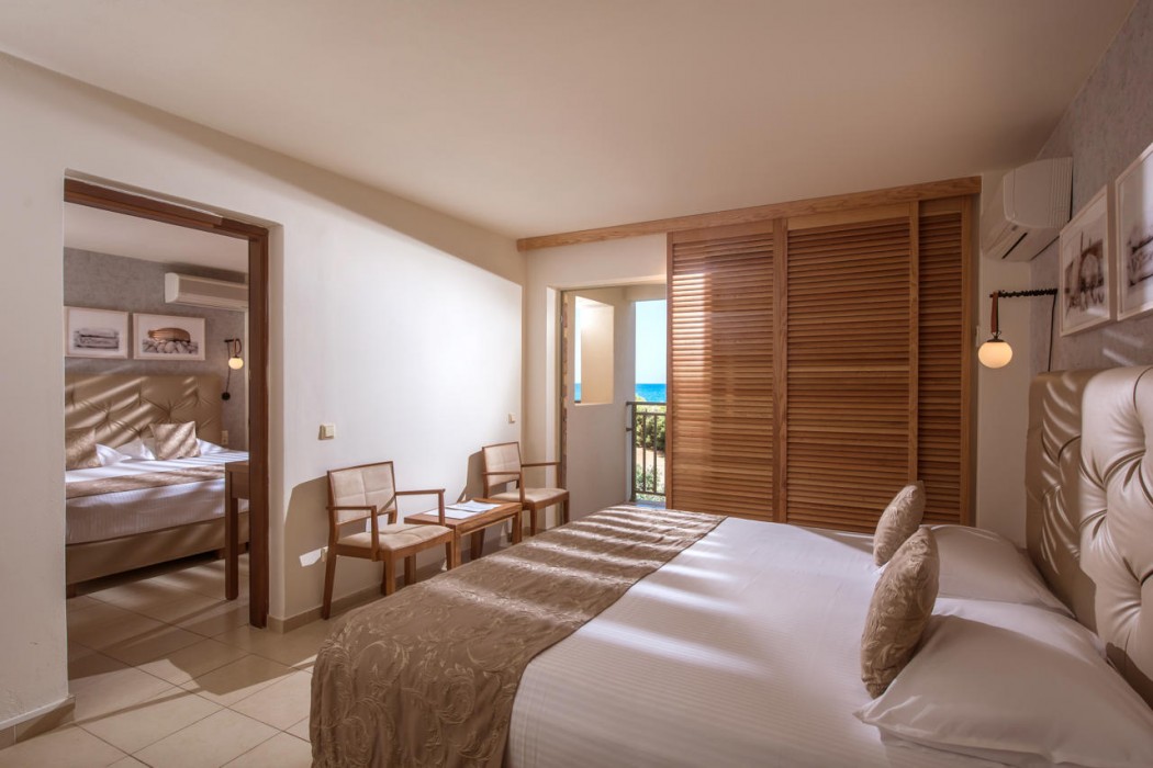 Bella Beach Hotel 9/70