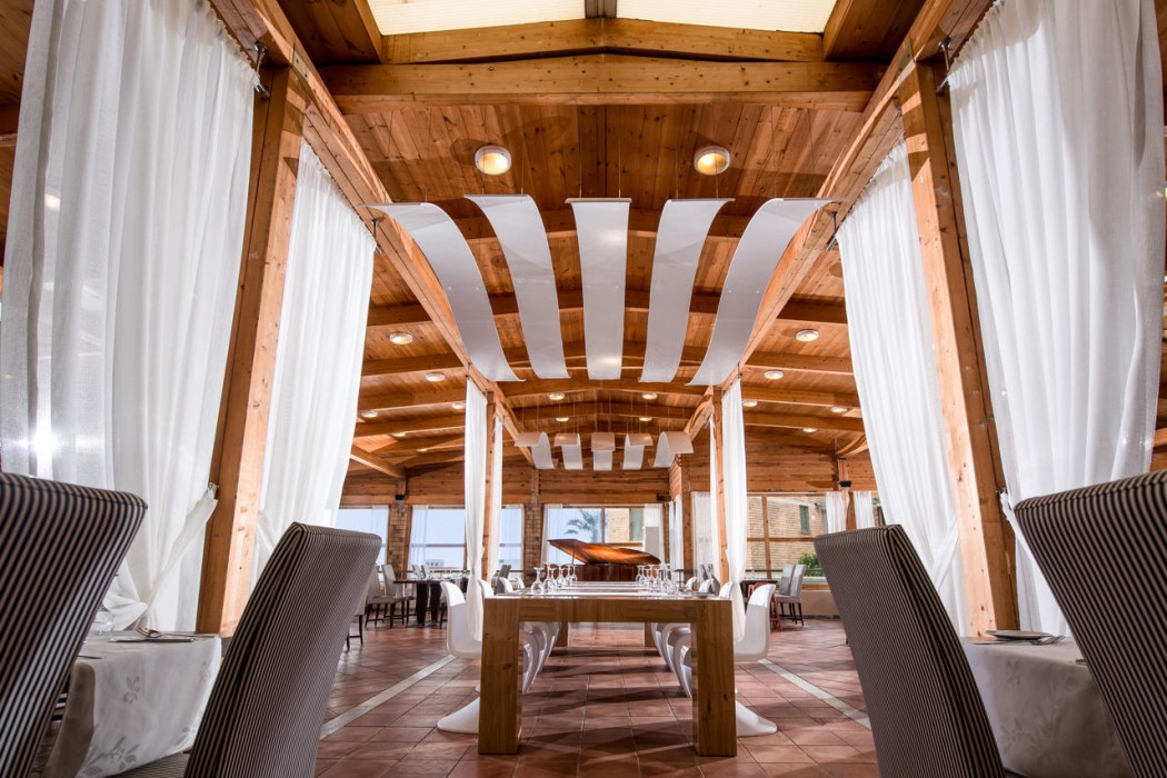 Bella Beach Hotel 36/70